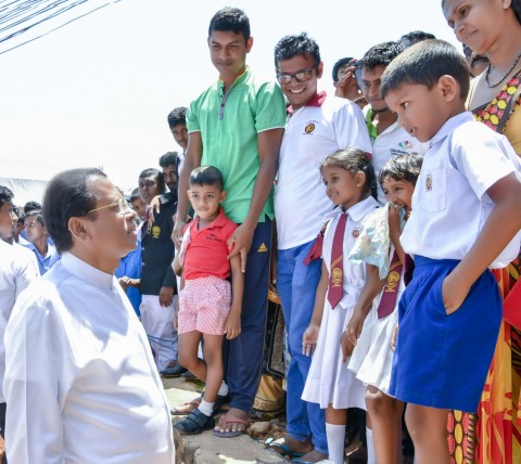 Maithripala Sirisena (13)