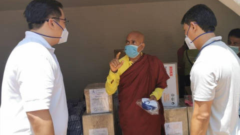 Singaporean-donors-gift-stock-of-medical-supplies-to-fight-COVID-–-19