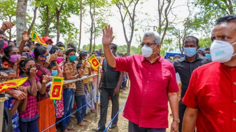 President-warmly-welcomed-in-Ampara-looks-into-people’s-grievances