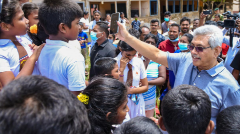 President-inspects-development-projects-in-Puttalam