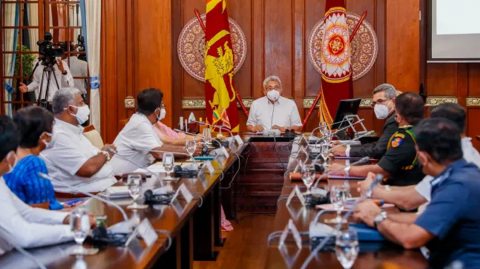 Expedite-import-procedures-&-administering-COVID-19-vaccines-to-public…------President-instructs