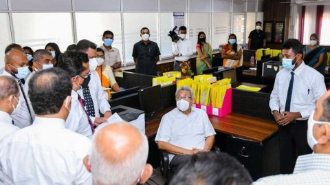 President-makes-sudden-inspection-visit-to-Department-of-Agrarian-Development