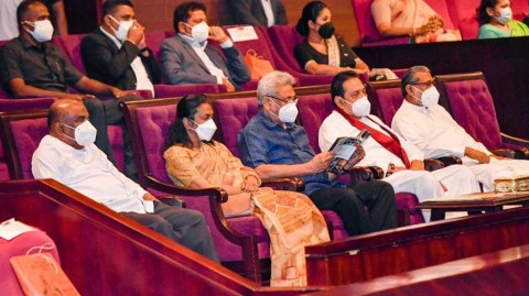 President-and-Prime-Minister-join-to-witness-'Cultural-Saubhagya'-concert